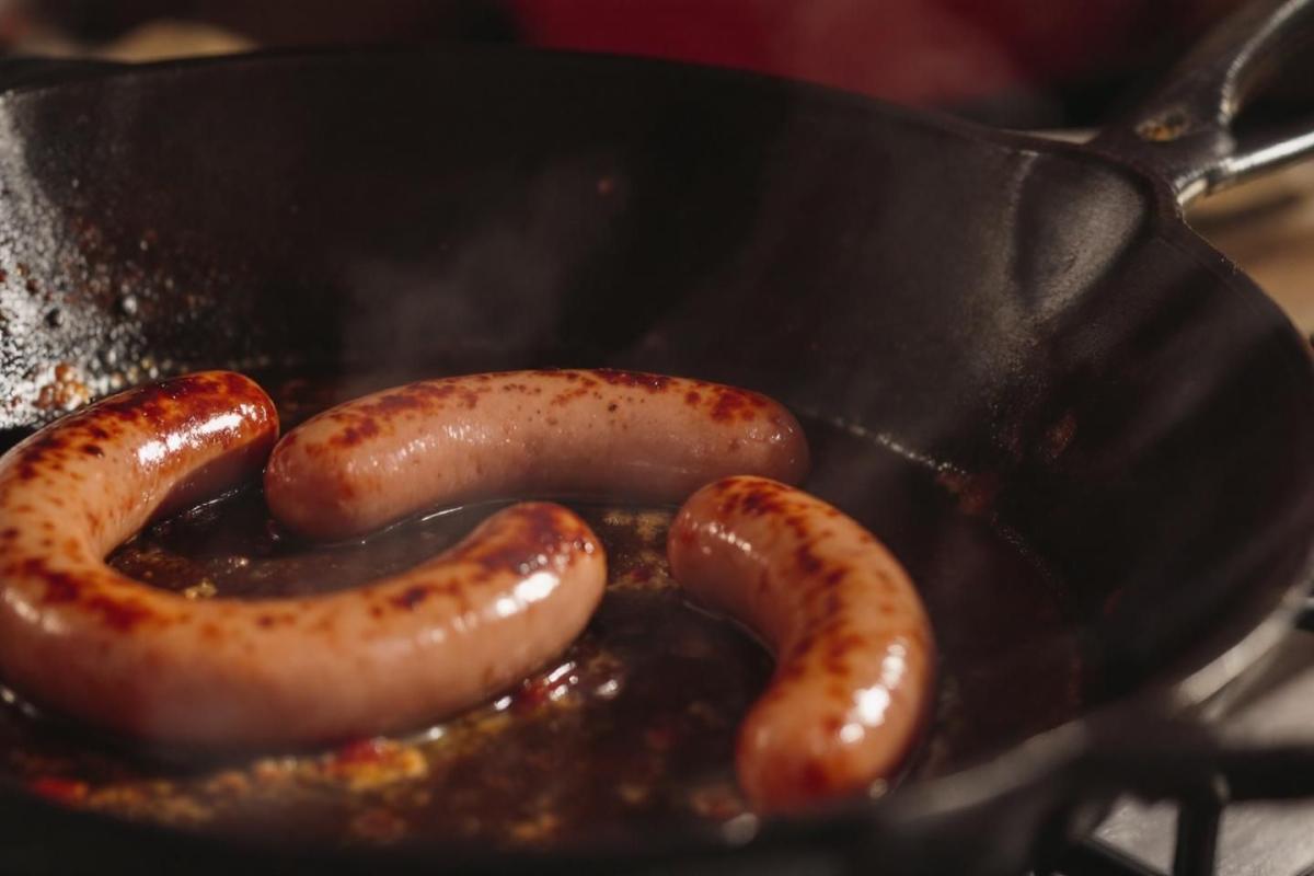 How to Cook Brats on the Stove?